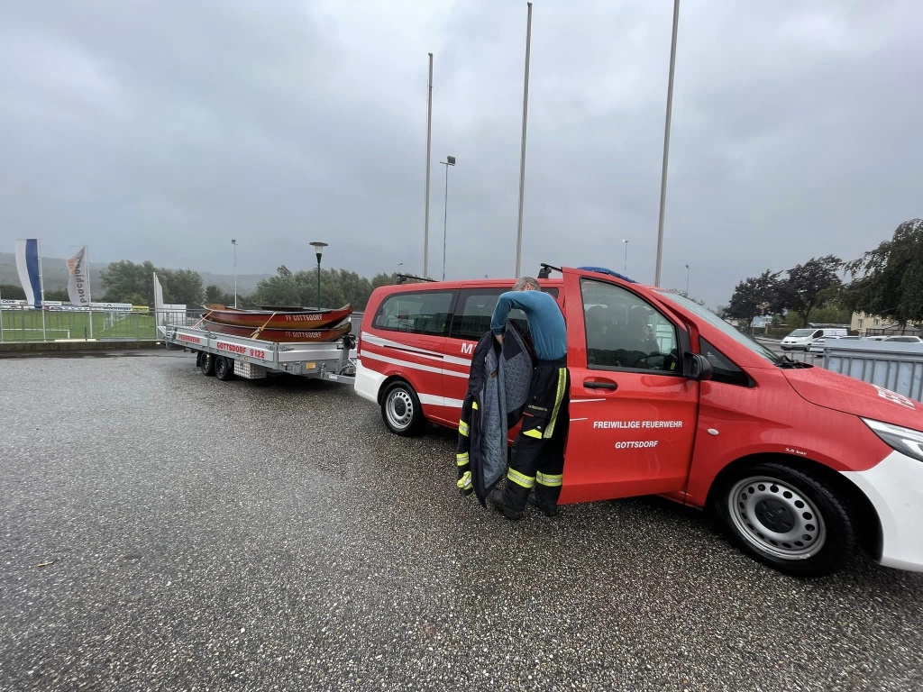 Menschenevakuierung in Loosdorf